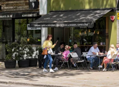 Kew Bridge Rise Local area